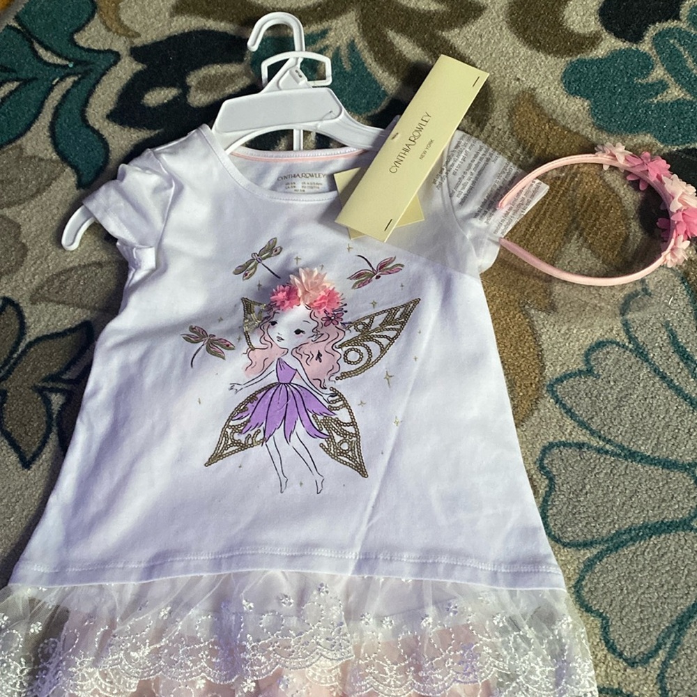 Brand new beautiful top and bottoms for girls size 5/6 with a headband .